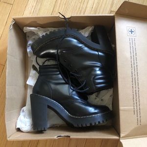 Dr Martens Persephone Boots